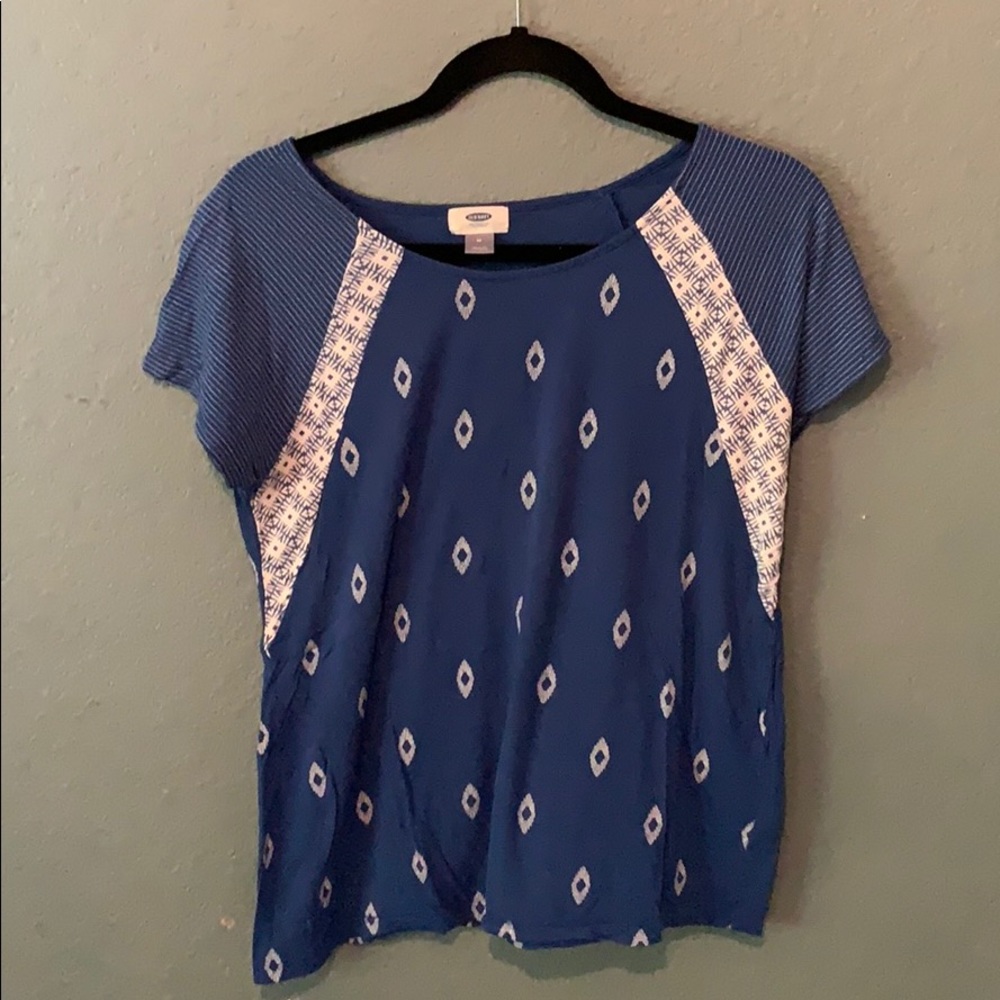 Blue and white tee